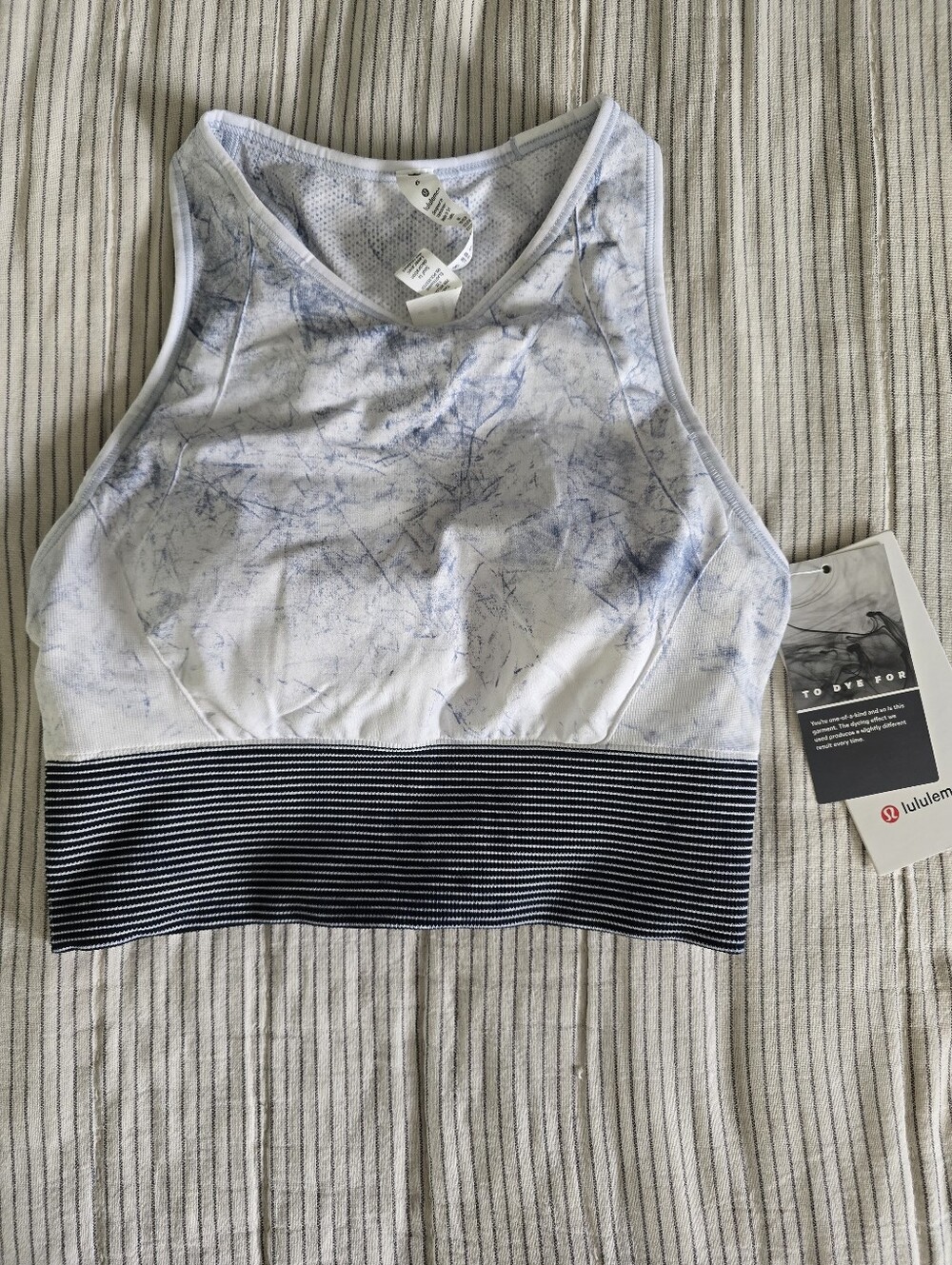 Lululemon Ebb to Train Bra Top White Luna Tie Dye Striped Blue Sports 6